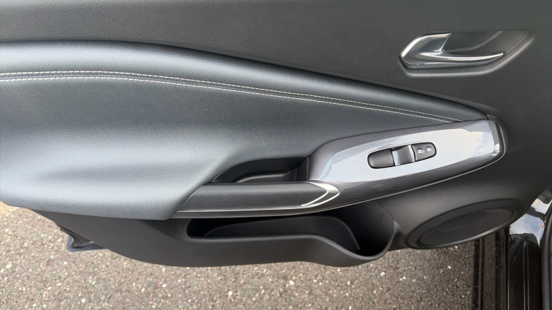 Nissan Juke 1.0 DiG-T 114 N-Connecta 5dr Petrol Hatchback